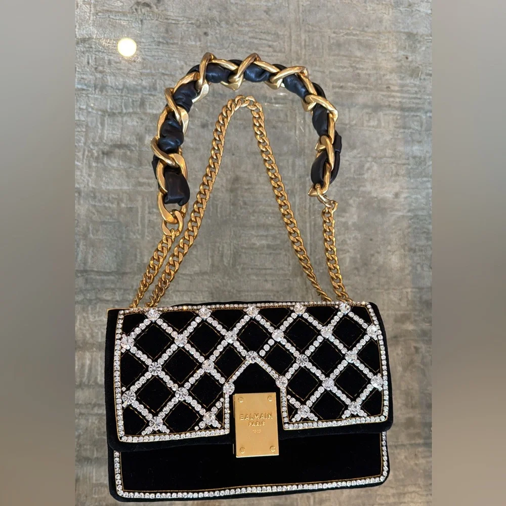 Balmain Black and Gold Clutch with Chain Details - Picture 3 of 9